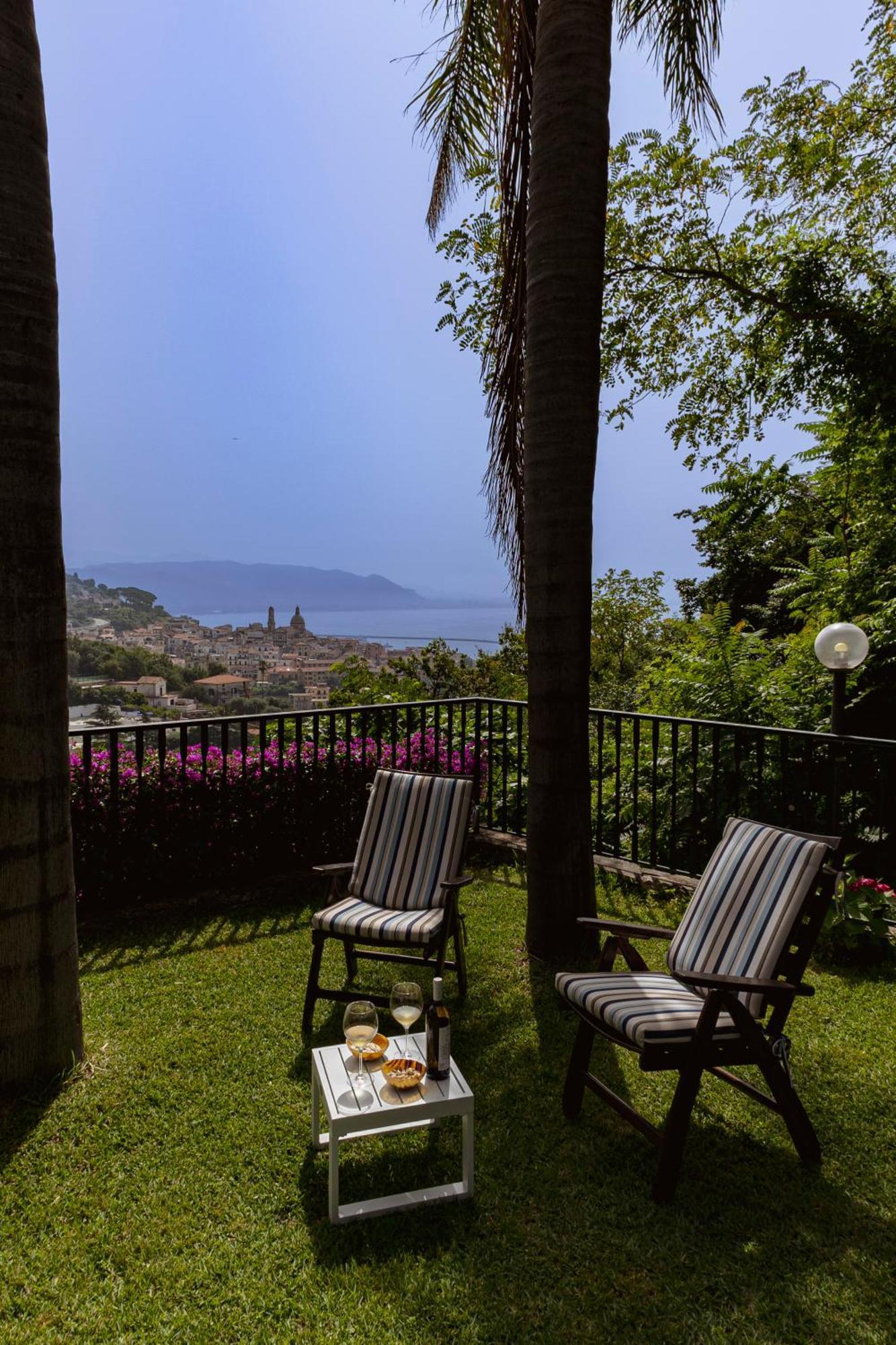 Villa Lilia Vietri Buitenkant foto